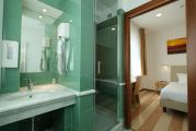 10 camere