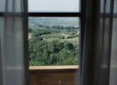 585780332