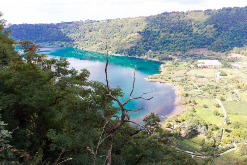 lago di nemi, castelli romani