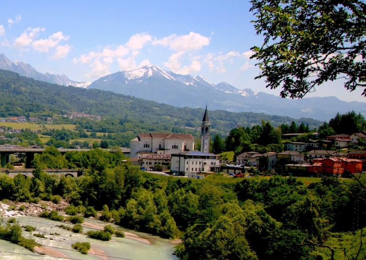 ponte nelle alpi