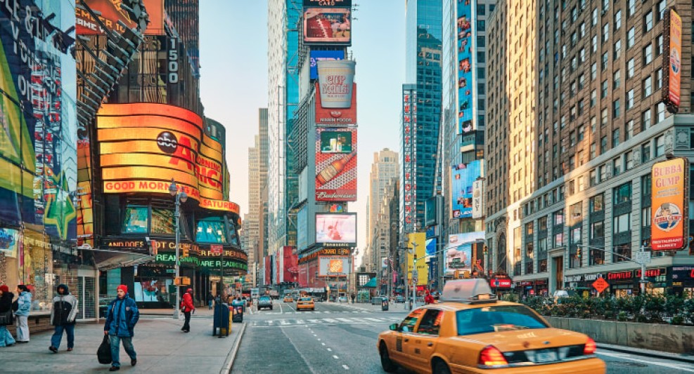 2db-un_new-york-times-square_i1ciob
