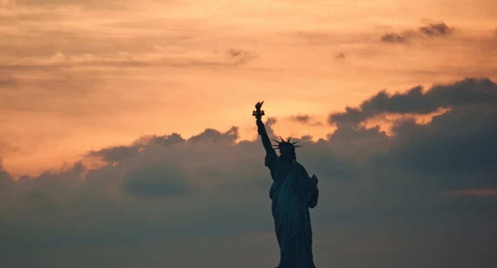 6ea-un_new-york-statua-della-libertà_fjtrvt