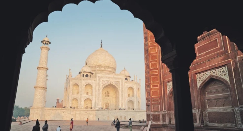 taj_mahal_agra_6_q1qmjj