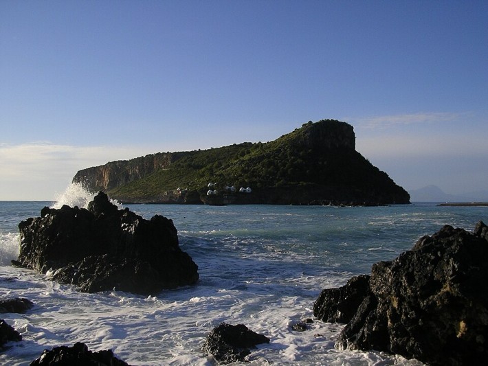 isola_dino_(2008)
