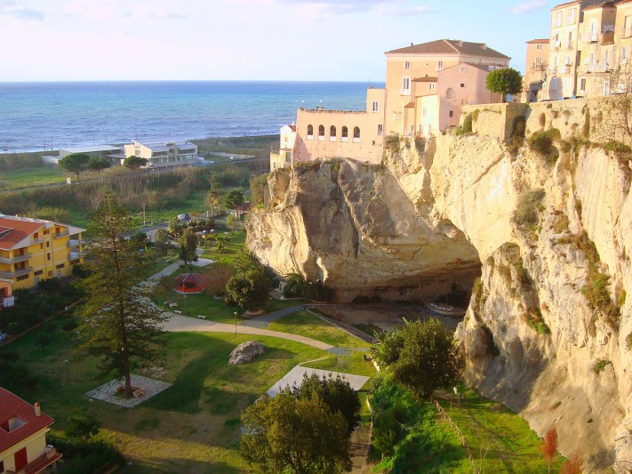 parco_della_grotta