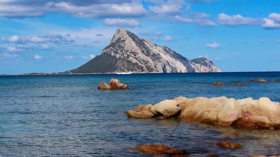 sardegna-7155214_960_720
