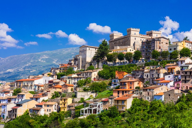 Celano, il borgo delle Terre Marsicane in Abruzzo