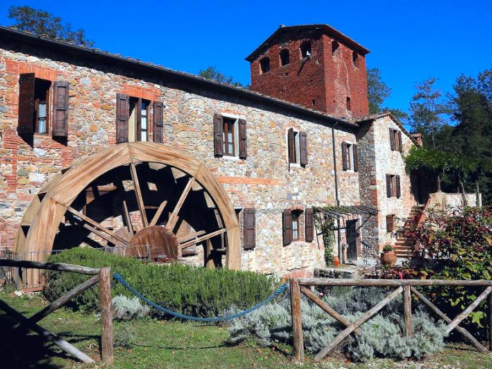 Il mulino che fu testimonial della Mulino Biano&reg; oggi agriturismo con ristor